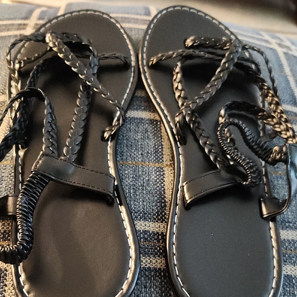 SHEIN Black Braided Strap Sandals